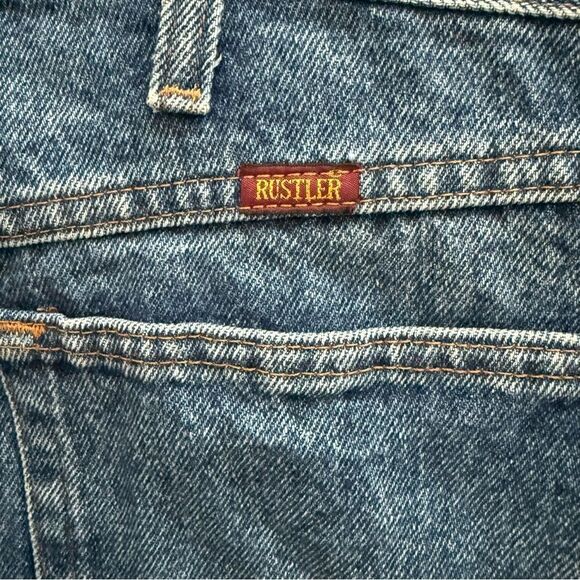 Rustler Men’s Distressed Blue Jeans Preowned Size 34x29 Straight Fit - Picture 4 of 7
